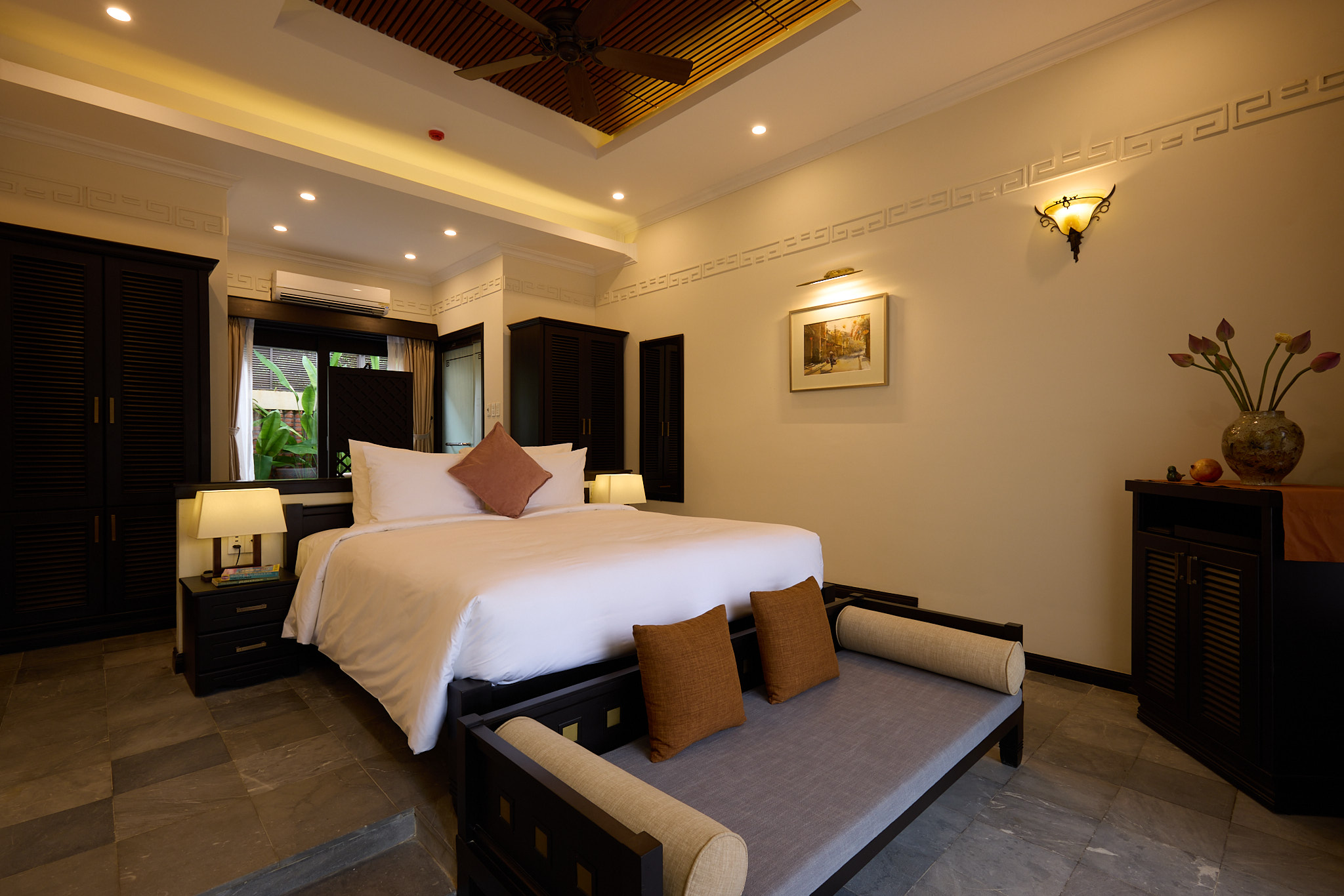 Sứ Premium Suite