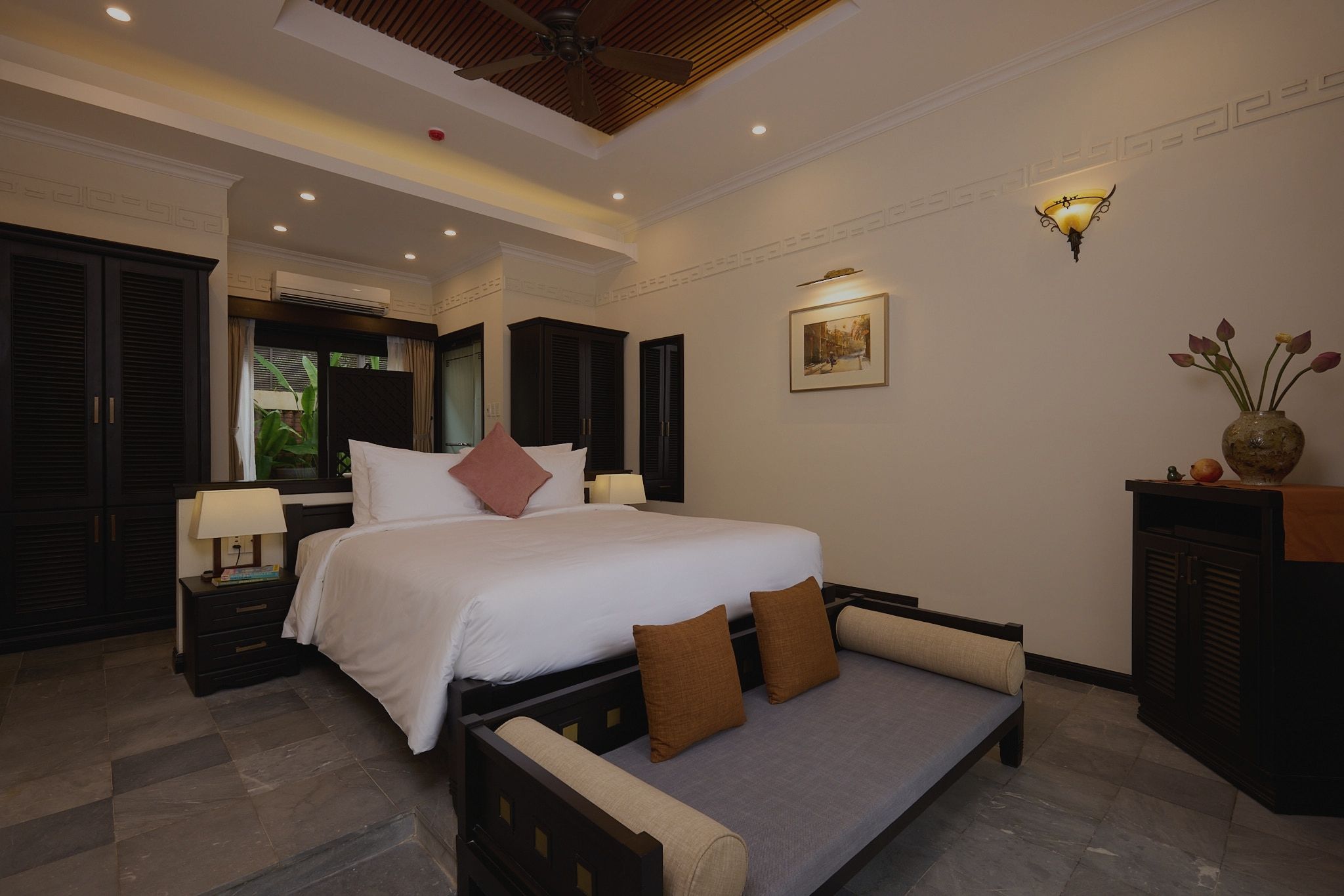 Sứ Premium Suite